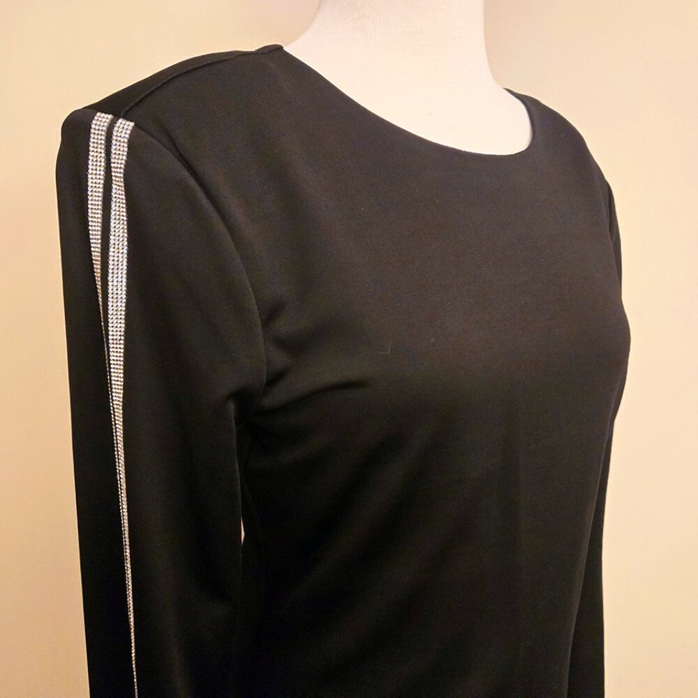 Alice + Olivia Raven Embellished Strong Shoulder Top Shirt Size 12
